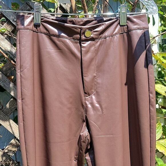 🦋NWT Y2K Faux leather high rise bell bottoms rich chocolate brown boho size M - Picture 9 of 9